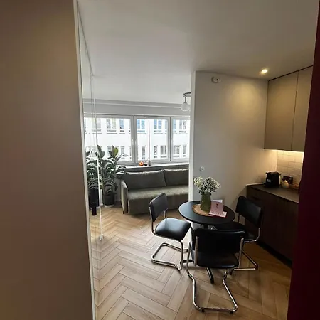 Apartmán Teatralna 17